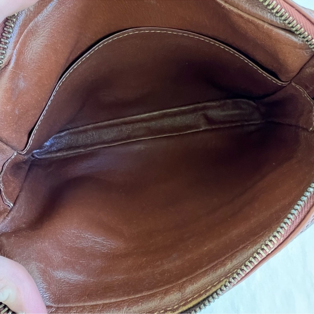 Authentic vintage Louis Vuitton clutch - Picture 8 of 9